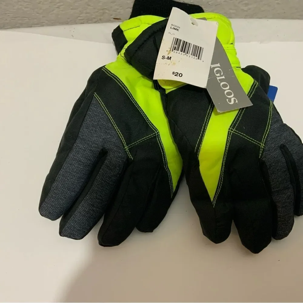 Igloos | NWT Womens Size S/M Gray Green  Thinsulate Gloves